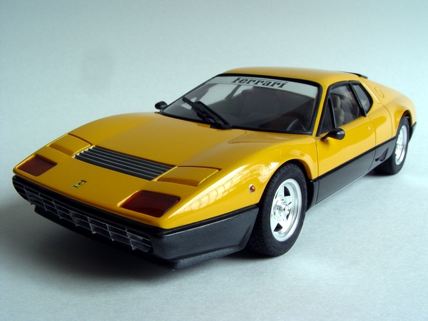 ニットー 1/24 Ferrari512i Berlinetta Boxer MPC 1/24 Ferrari 512 Berlinetta Boxer